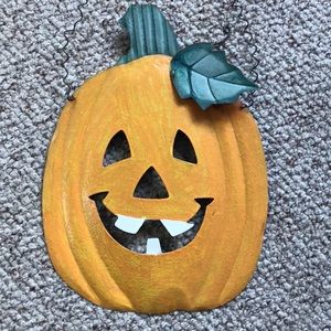 Metal pumpkin wall decor